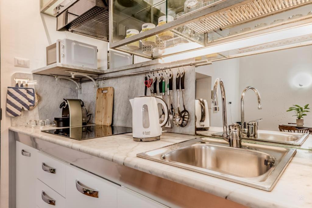 Casa Ghetto 13 Apartment Rome Bagian luar foto